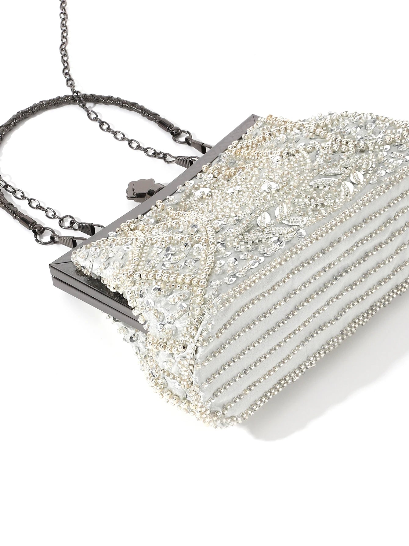 vintage trend Heavy industry embroidery flower beaded hand-held evening bag for party，wedding